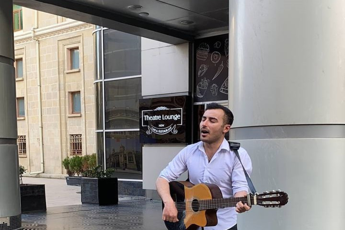 Уличный музыкант: В 2014-16 годах в Баку музыканты зарабатывали баснословные деньги-ФОТО -ВИДЕО 