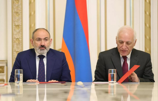 Никол Пашинян провел заседание Совбеза