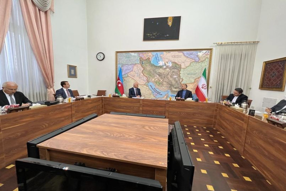 Шахин Мустафаев встретился в Тегеране с главой МИД Ирана