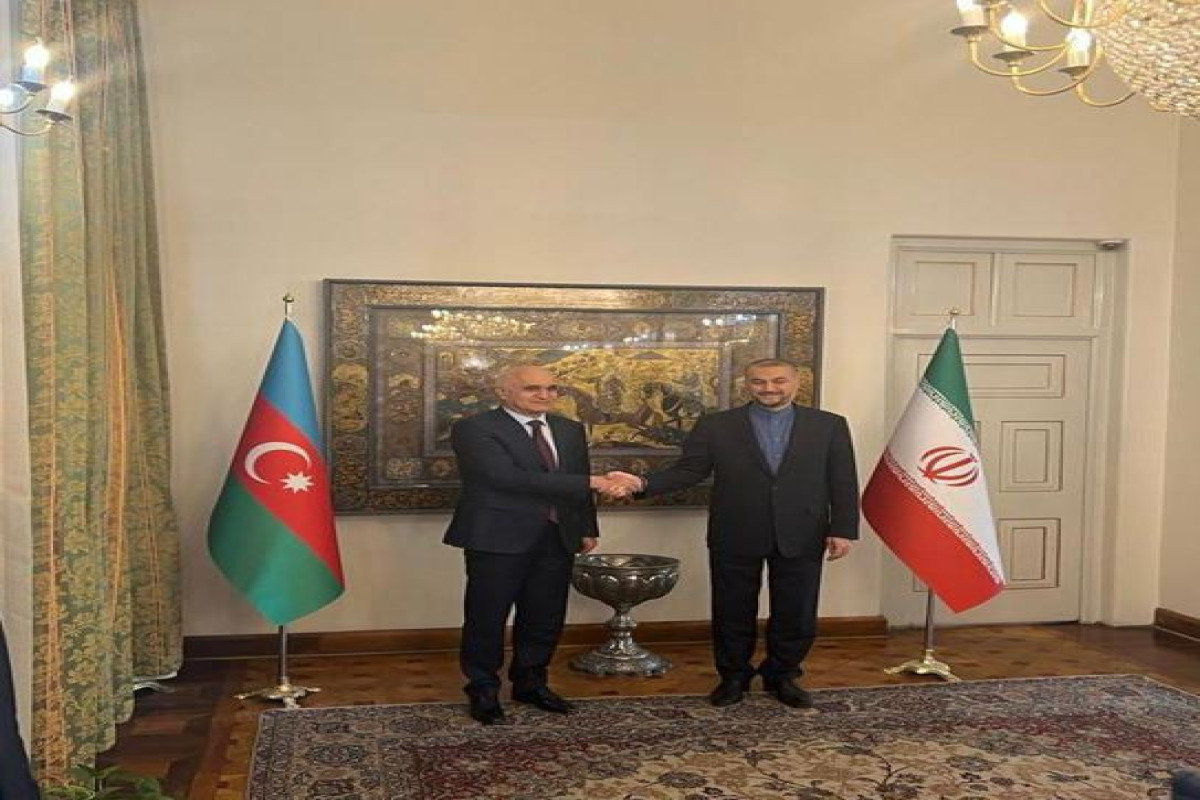 Шахин Мустафаев встретился в Тегеране с главой МИД Ирана