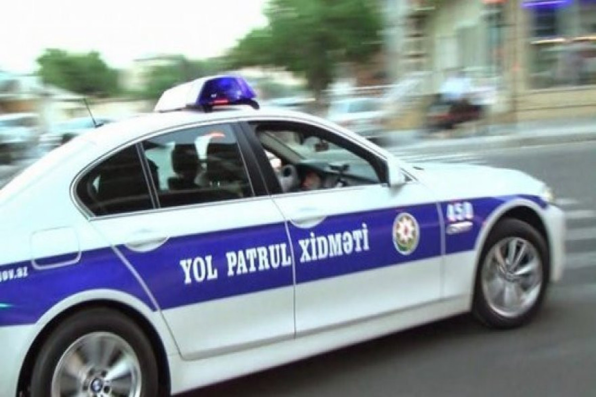 Сотрудники дорожной полиции Баку обеспечили оперативную доставку роженицы в больницу-ВИДЕО 