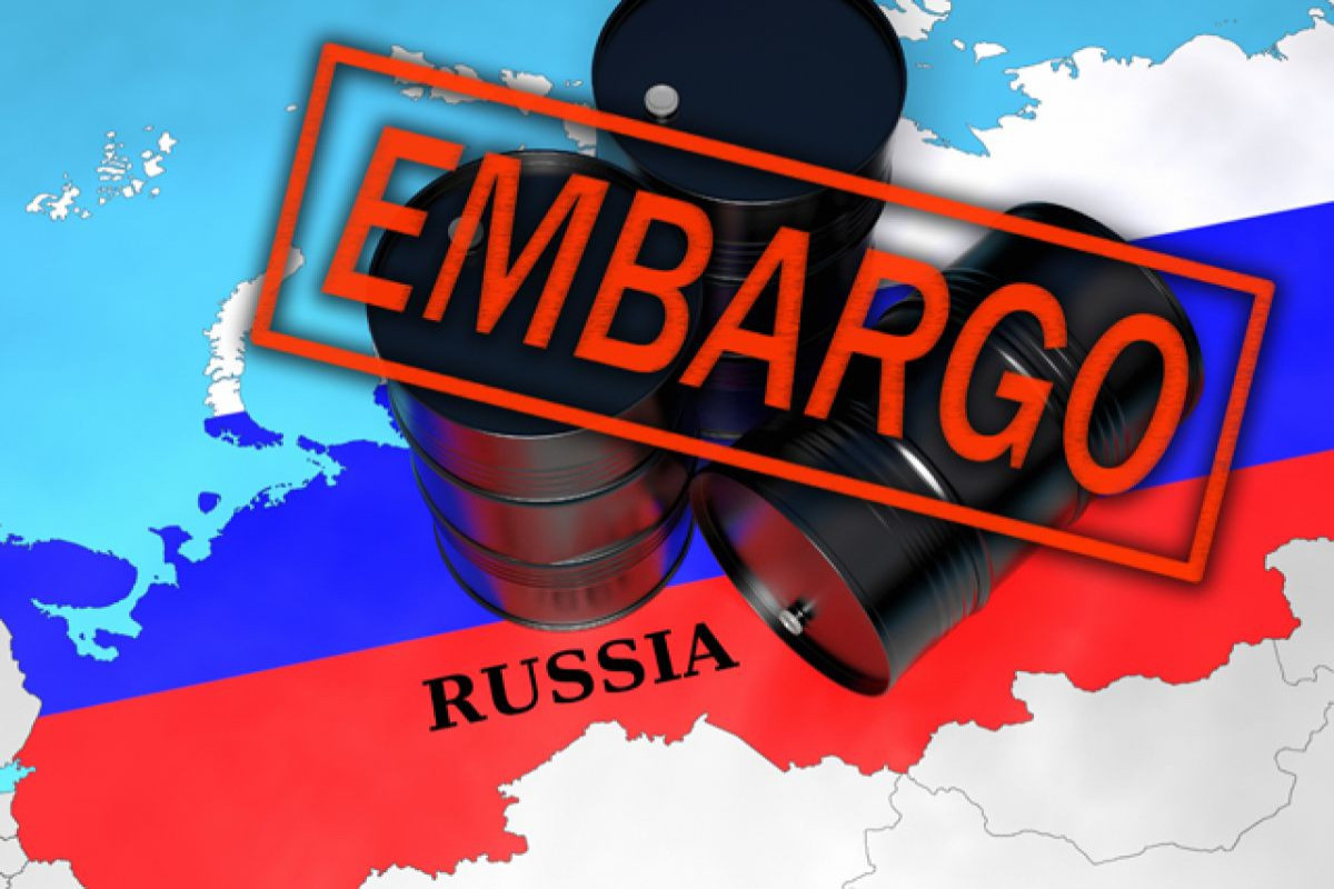 Европарламент требует полного нефтяного эмбарго против России
