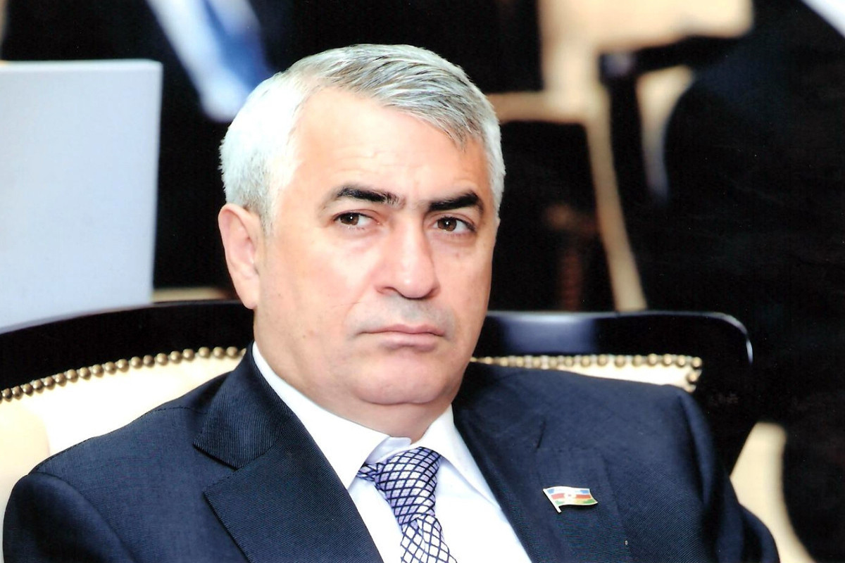 Ильхам Алиев освободил Джавида Гурбанова от должности главы АЖД