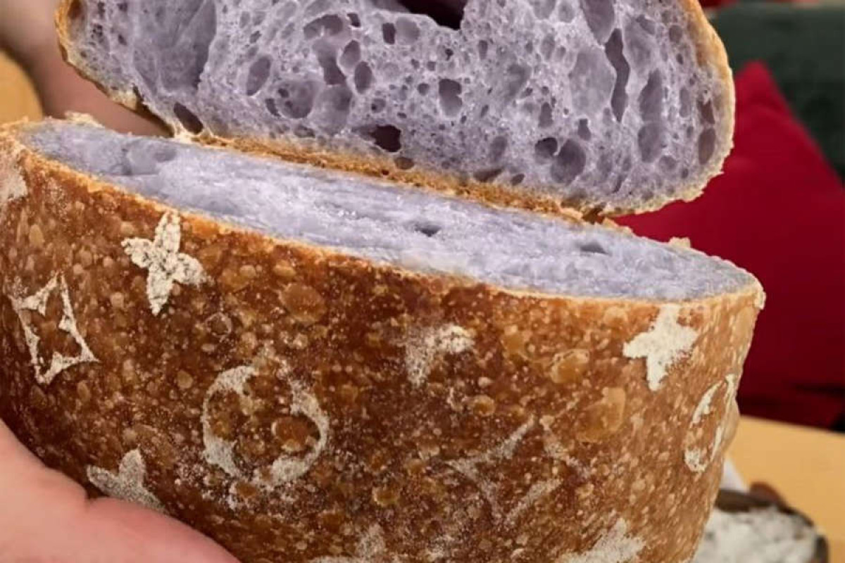 В кафе в российском городе начали подавать люксовый хлеб с логотипом Louis Vuitton