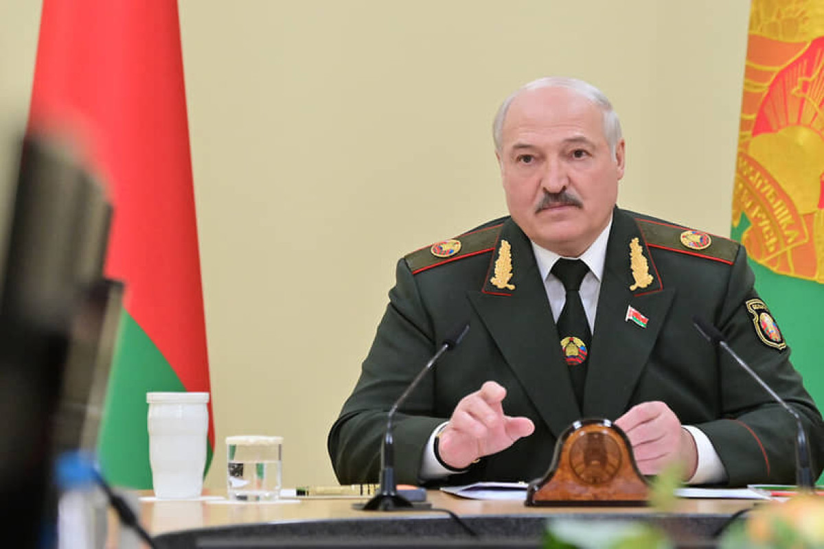 Лукашенко создает новое командование возле Украины