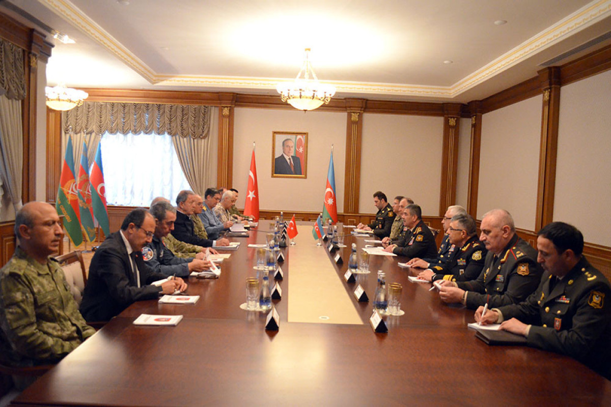 Министр обороны Турции прибыл в Азербайджан-ФОТО 