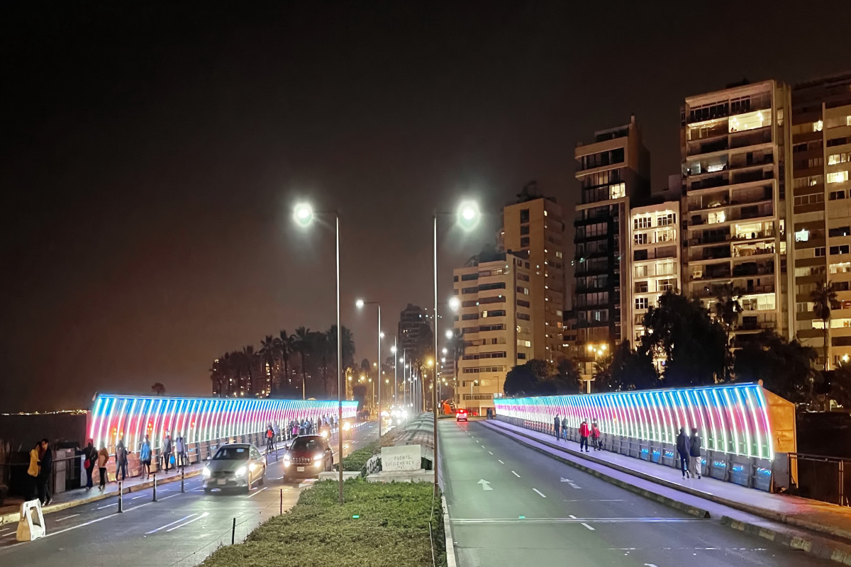 Популярный мост в столице Перу окрасился в цвета азербайджанского флага-ФОТО 