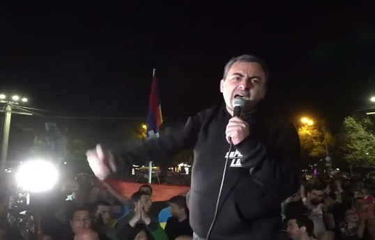 Оговорка по Фрейду у Ишхана Сагателяна, или Что у трезвого на уме, то у участника акции на языке