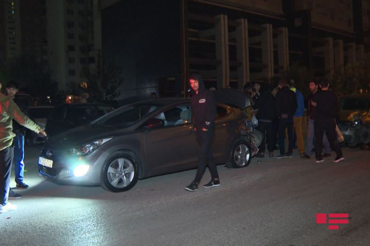 На шоссе Баку-Сумгайыт произошло ДТП с участием трех автомобилей, есть пострадавший-ФОТО 