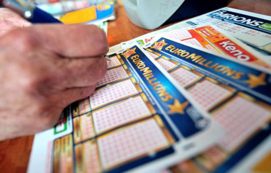 Житель Франции выиграл 160 миллионов евро в лотерее