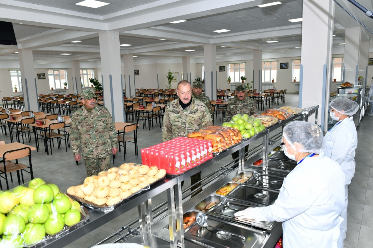 Ильхам Алиев ознакомился с условиями, созданными в новой Н-ской воинской части в Физули -ФОТО 