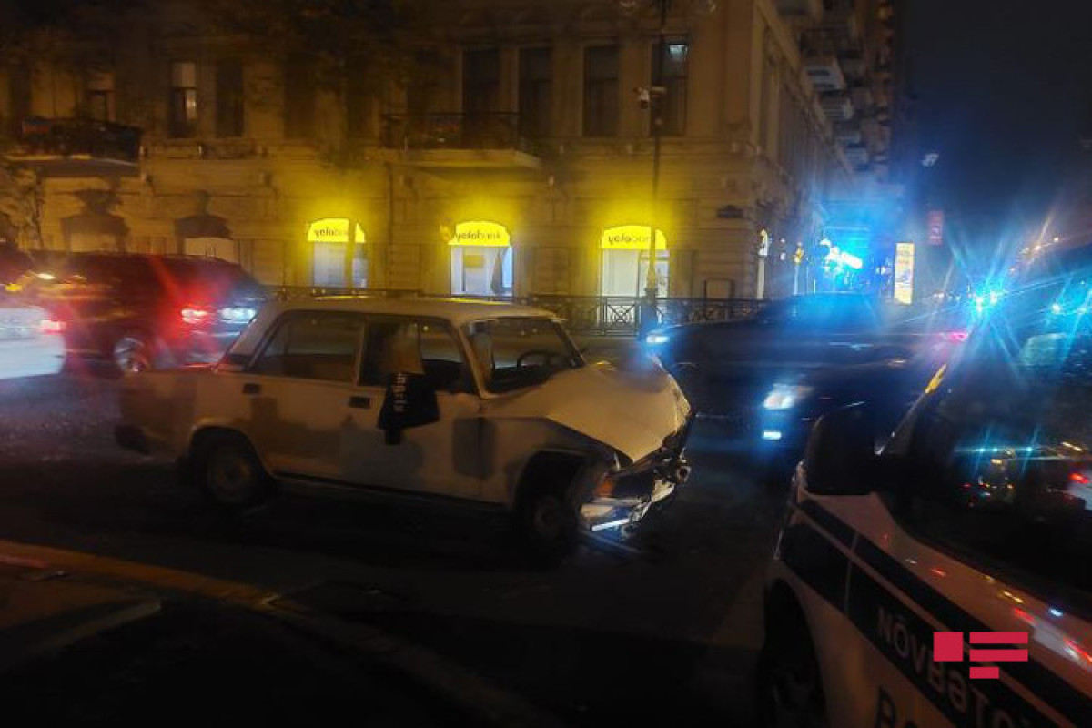В центре столицы произошла авария, есть пострадавшие-ФОТО 