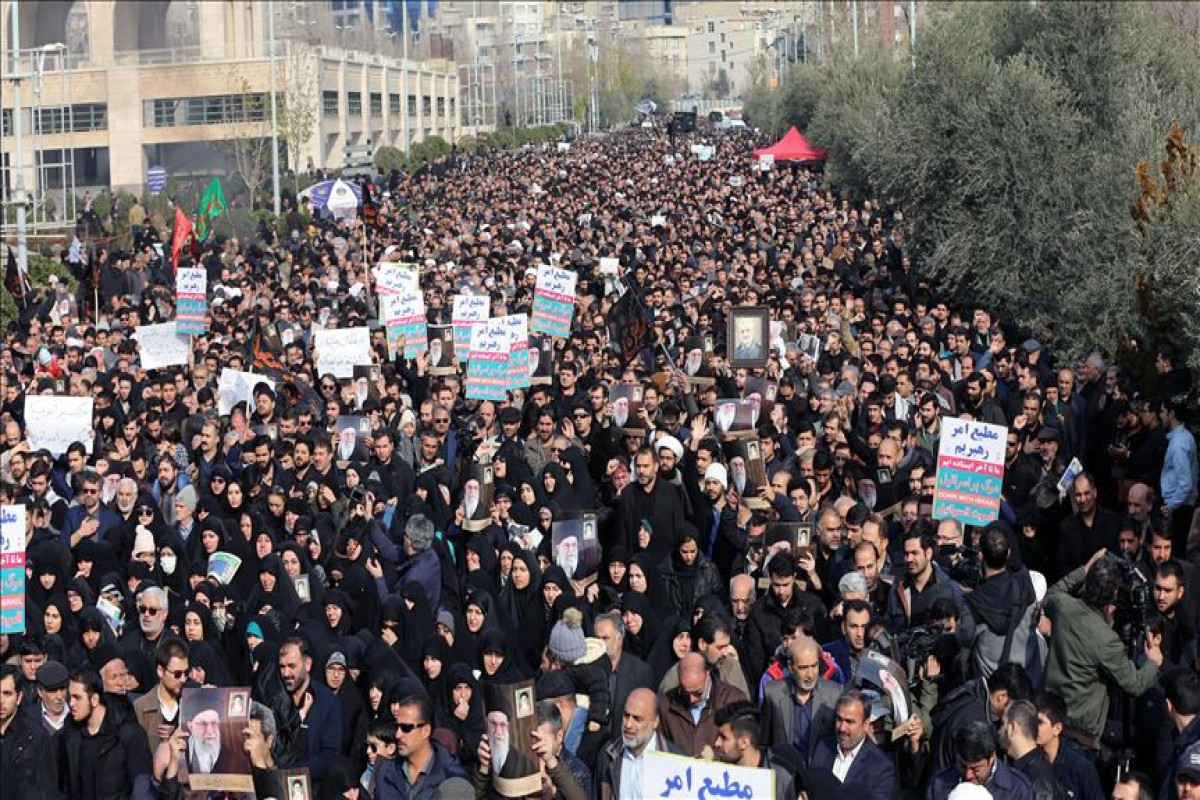 Власти Ирана пригрозили протестующим жесткими мерами подавления