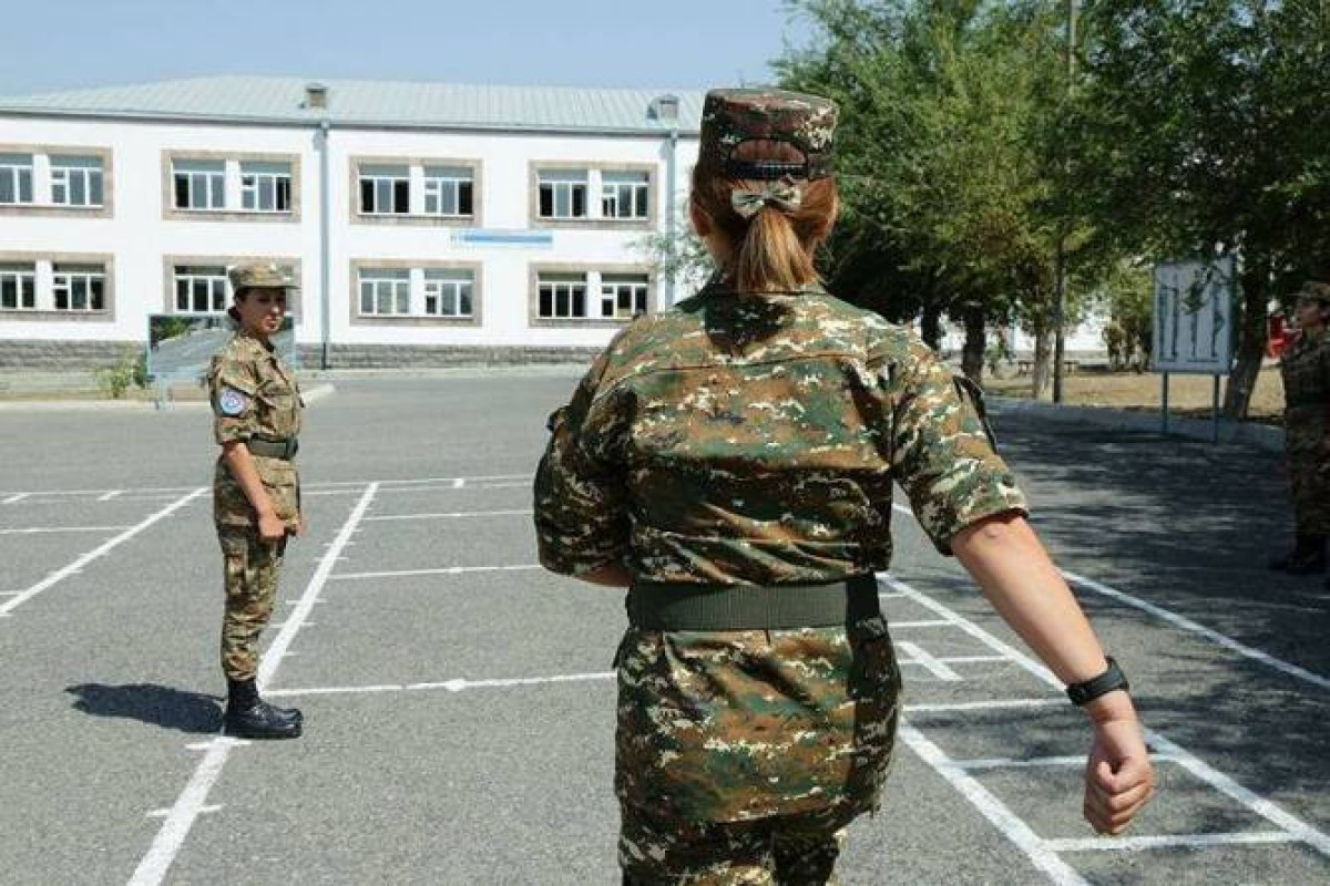 Армянских женщин потянуло на военное дело – АШОТ ДОМА ДОЛМУ БУДЕТ ГОТОВИТЬ 