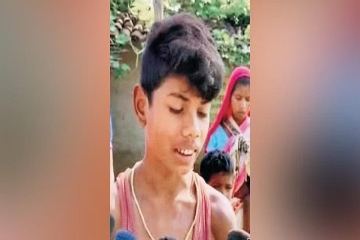 8-летний мальчик в Индии убил кобру двойным укусом-ФОТО 