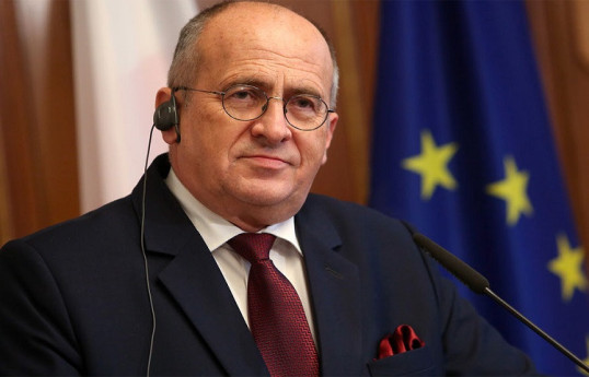 Глава МИД Польши не пожал послу России руку, но вручил ноту протеста