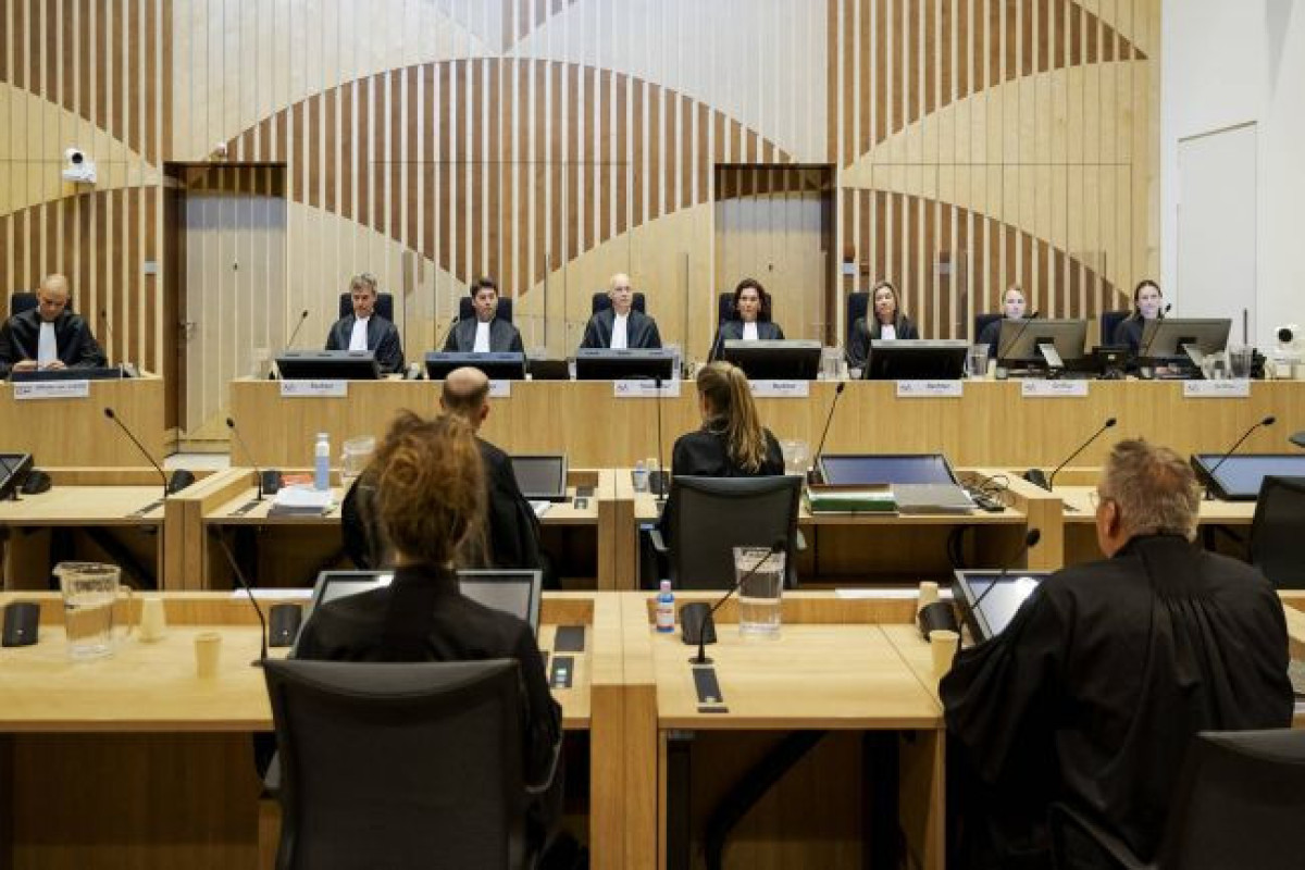 Гаагский суд объявил приговор по сбитому малазийскому боингу: Трое террористов получили пожизненное заключение