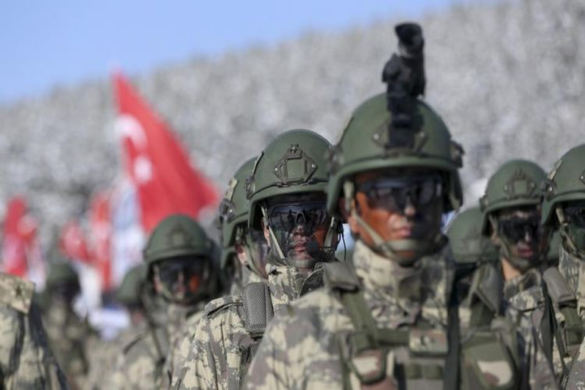 В ходе воздушной операции ВС Турции уничтожили базы террористов на севере Ирака и Сирии 