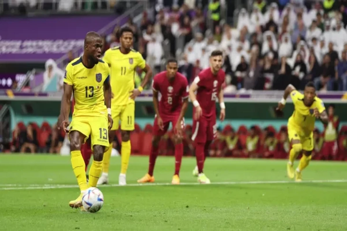 Эквадор обыграл Катар в матче открытия ЧМ-2022