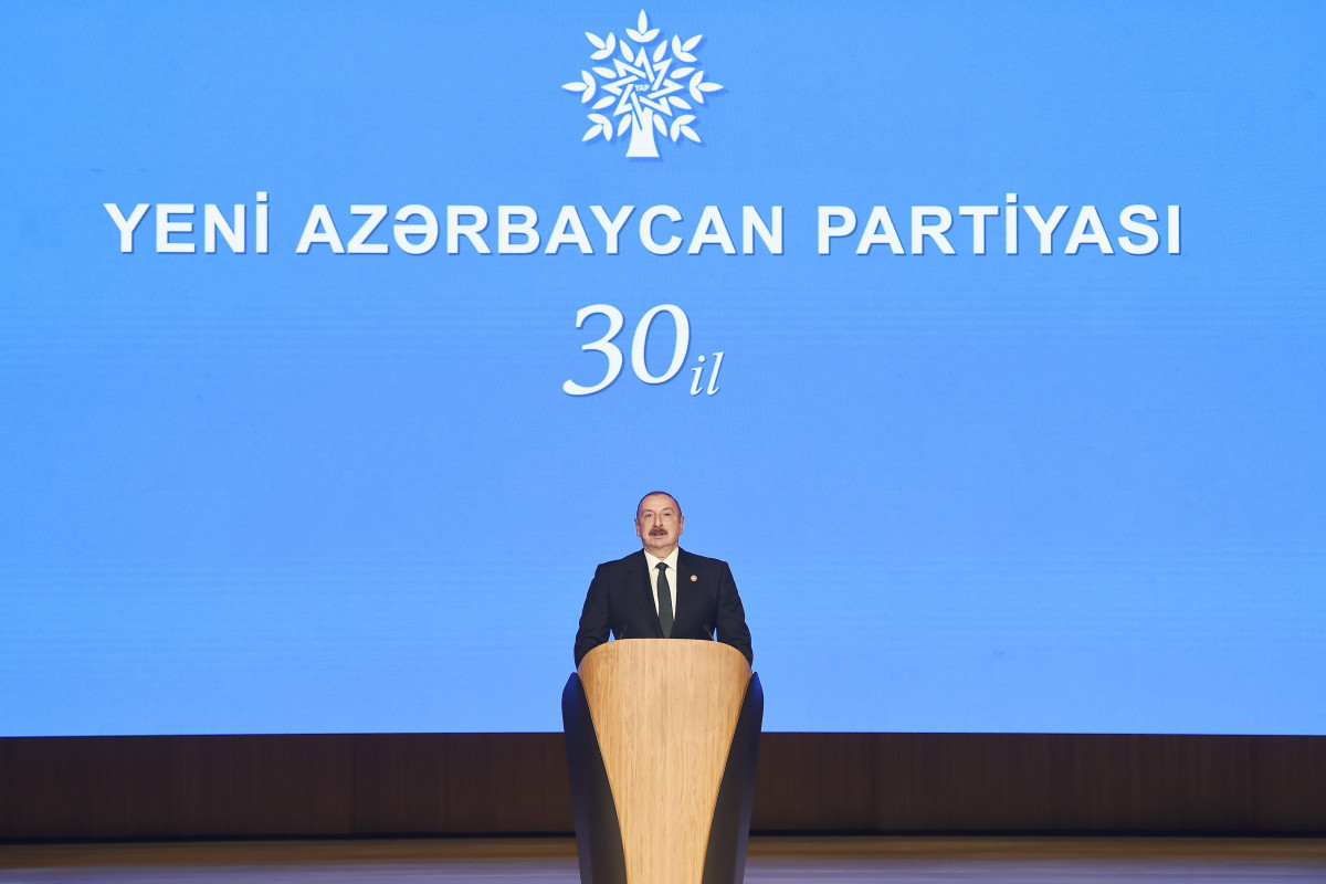 Президент Ильхам Алиев на мероприятии по случаю 30-летия создания ПЕА