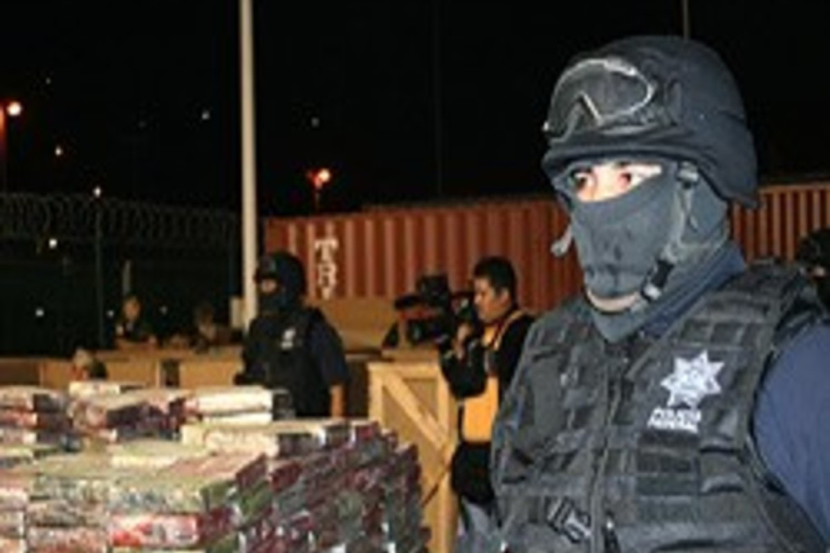 У тихоокеанского побережья Мексики задержан катер с крупной партией наркотиков