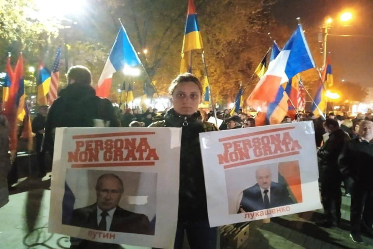 «Сюрприз» Путину: Акция в Ереване под лозунгом «Россия, вон из Армении»
