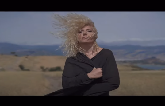 Певица из Грузии исполнила «Sarı gəlin»-ВИДЕО 