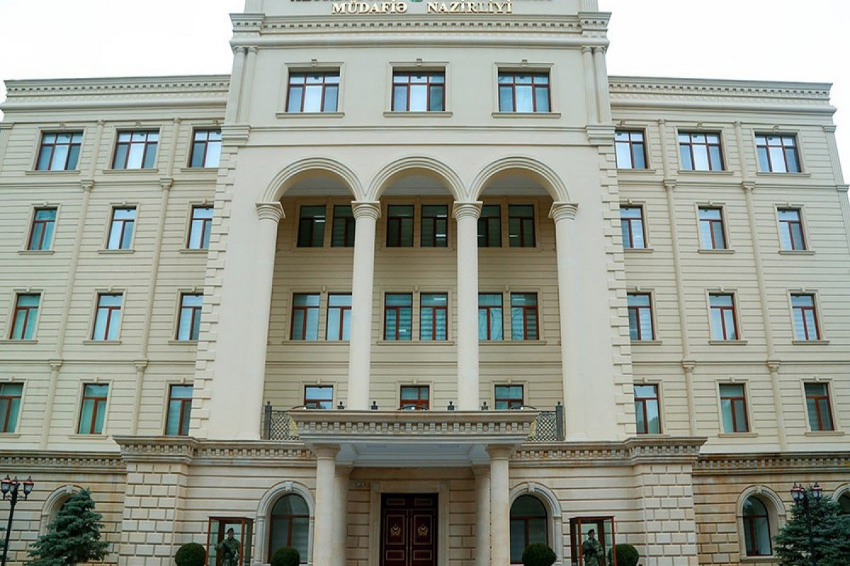 МО Азербайджана: Российские миротворцы по-прежнему пренебрегают нашими обращениями