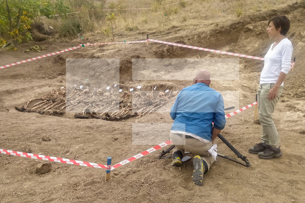 На обнаруженных в массовом захоронении в Эдилли останках обнаружены следы увечий и травм-ФОТО 