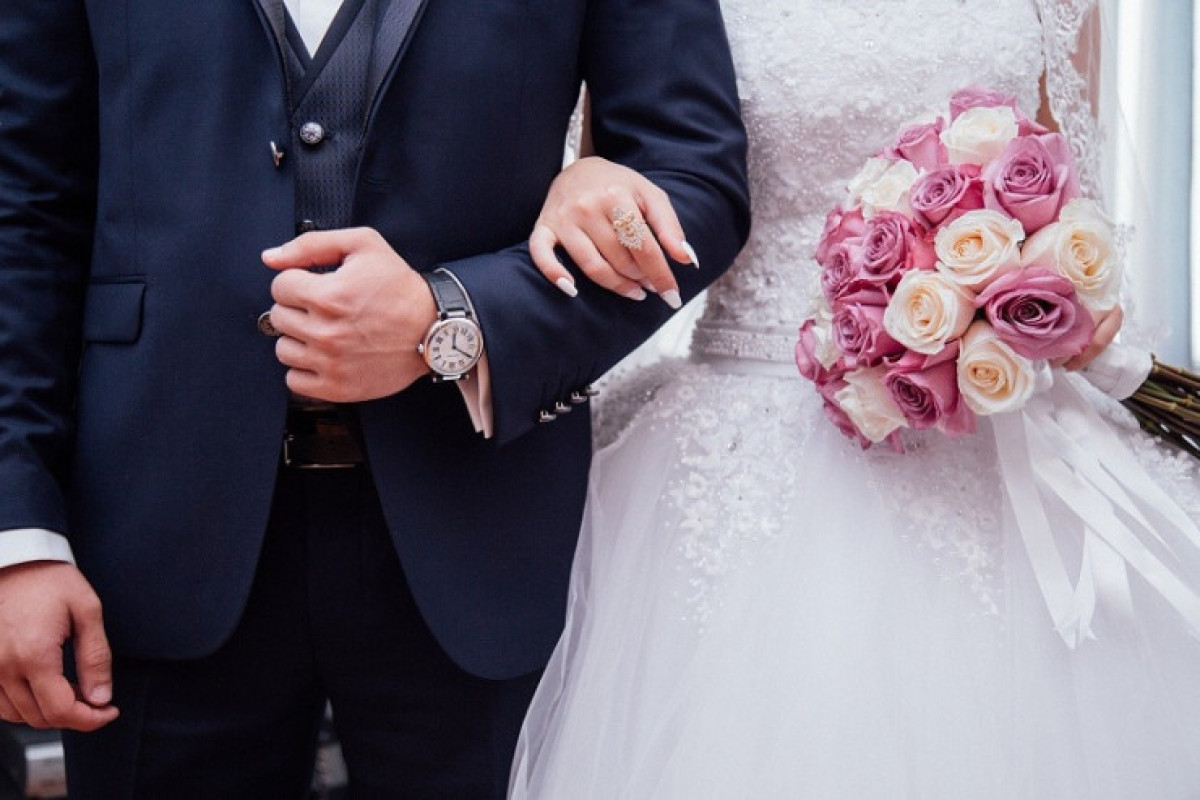 Жених наказал невесту за измену прямо на свадьбе 