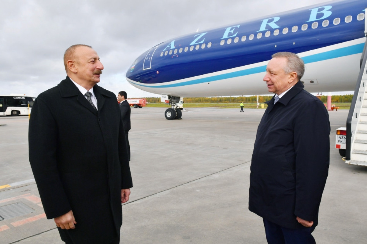 Президент Ильхам Алиев прибыл в Санкт-Петербург-ФОТО 