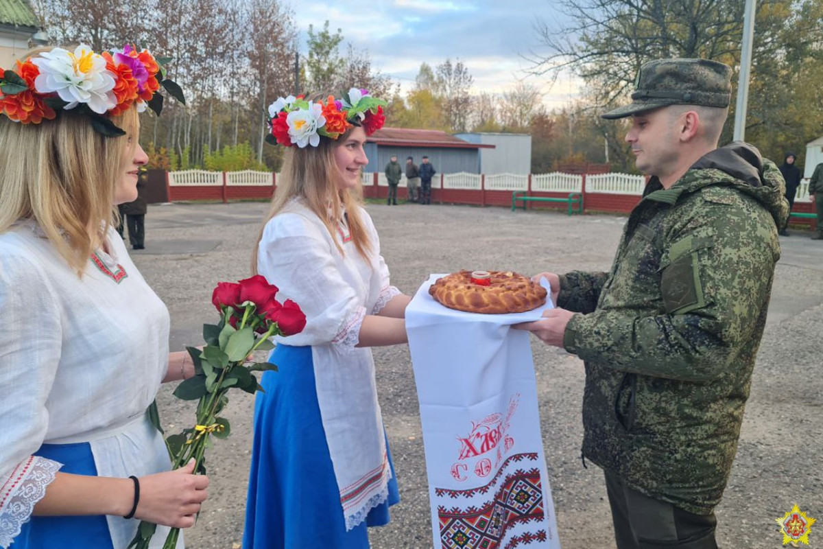 В Беларуси хлебом и солью встретили российские войска -ФОТО -ВИДЕО 