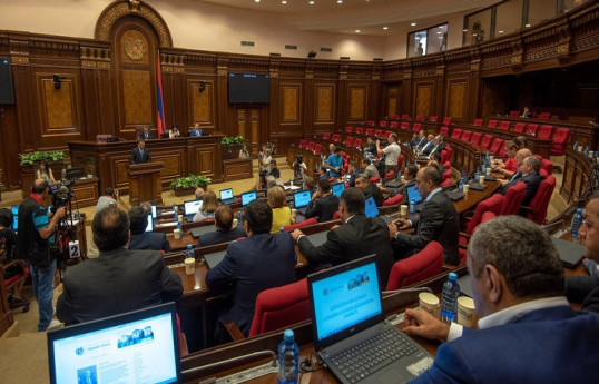 В парламенте Армении ищут того, чего нет – признания суверенитета Азербайджана без Карабаха 
 