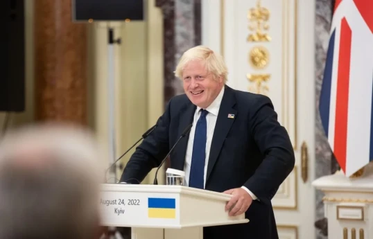 Большинство членов партии хотят, чтобы пост премьера Британии снова занял Борис Джонсон - ОПРОС 