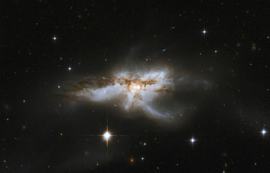Nature Astronomy: обнаружена рекордно легкая нейтронная звезда