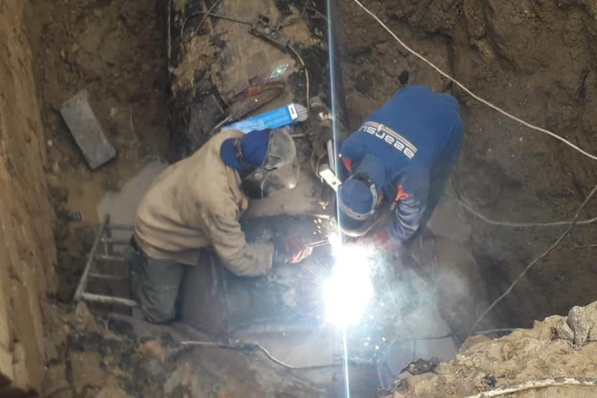 «Азерсу»: Авария на магистральном водопроводе в Ясамале устранена