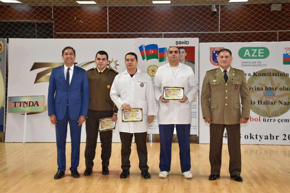 Подведены итоги чемпионата по волейболу среди учреждений МЧС Азербайджана -ФОТО 