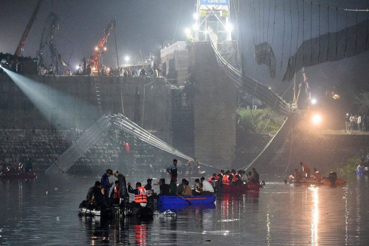 Число погибших при обрушении моста в Индии увеличилось до 141-ВИДЕО -ОБНОВЛЕНО 1 