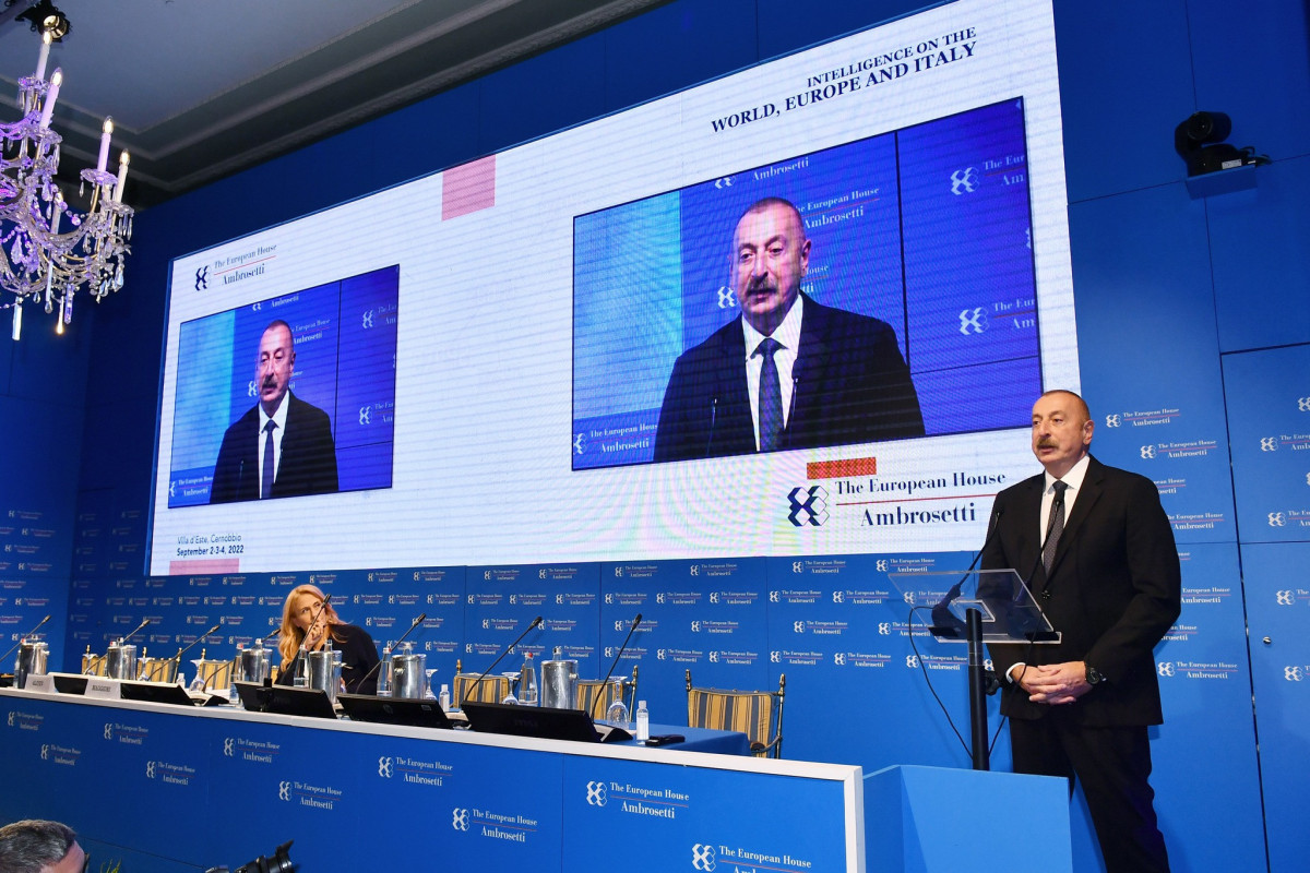Ильхам Алиев принял участие в международном форуме в итальянском городе Черноббио -ФОТО -ОБНОВЛЕНО 