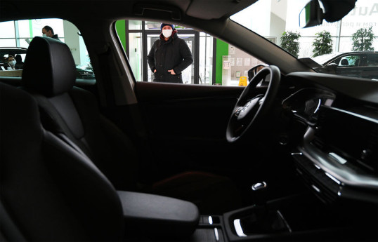 C начала года стоимость новых автомобилей в РФ выросла почти на 40%