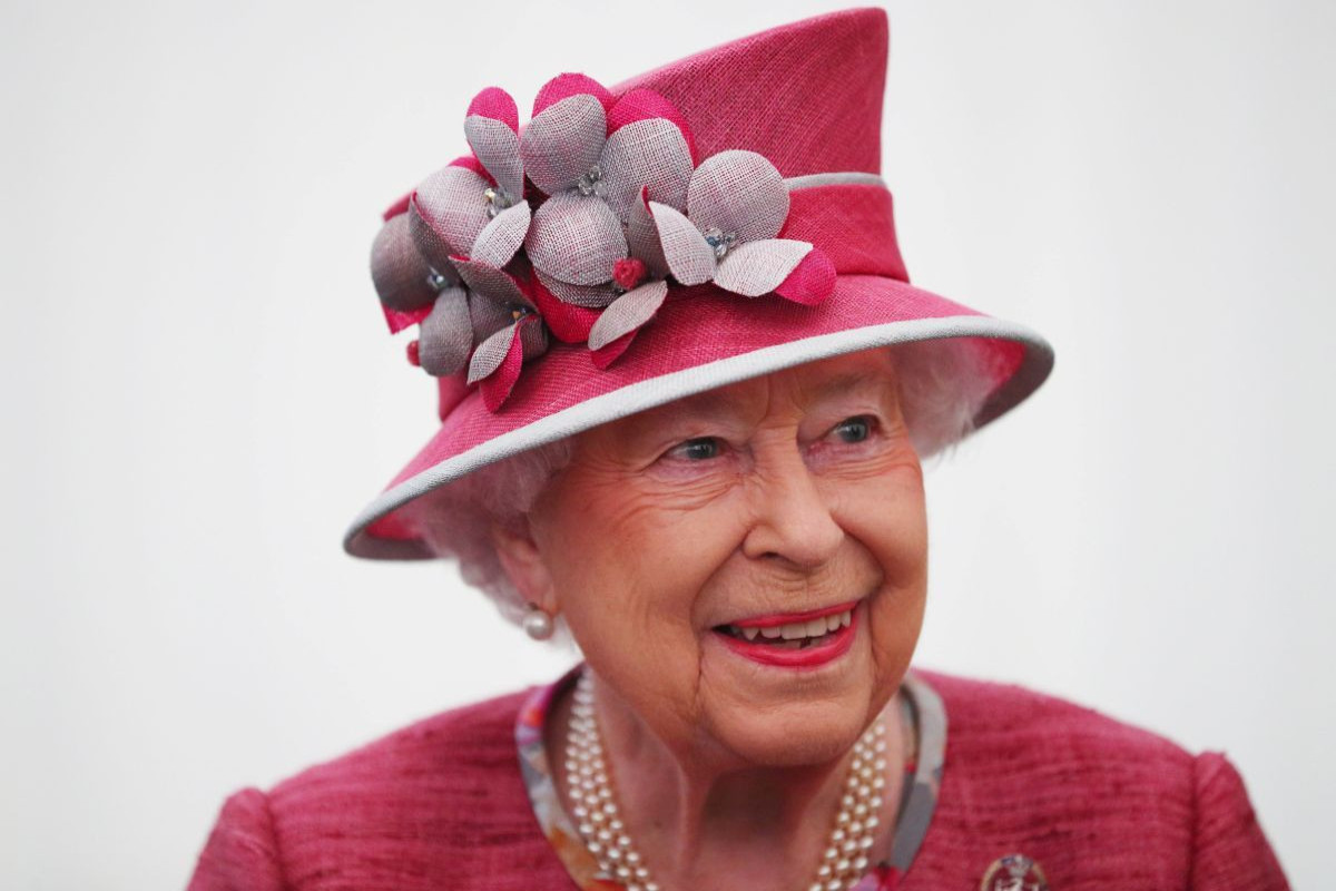 Как одевалась королева Елизавета II: главные правила ее гардероба -ФОТОСЕССИЯ 