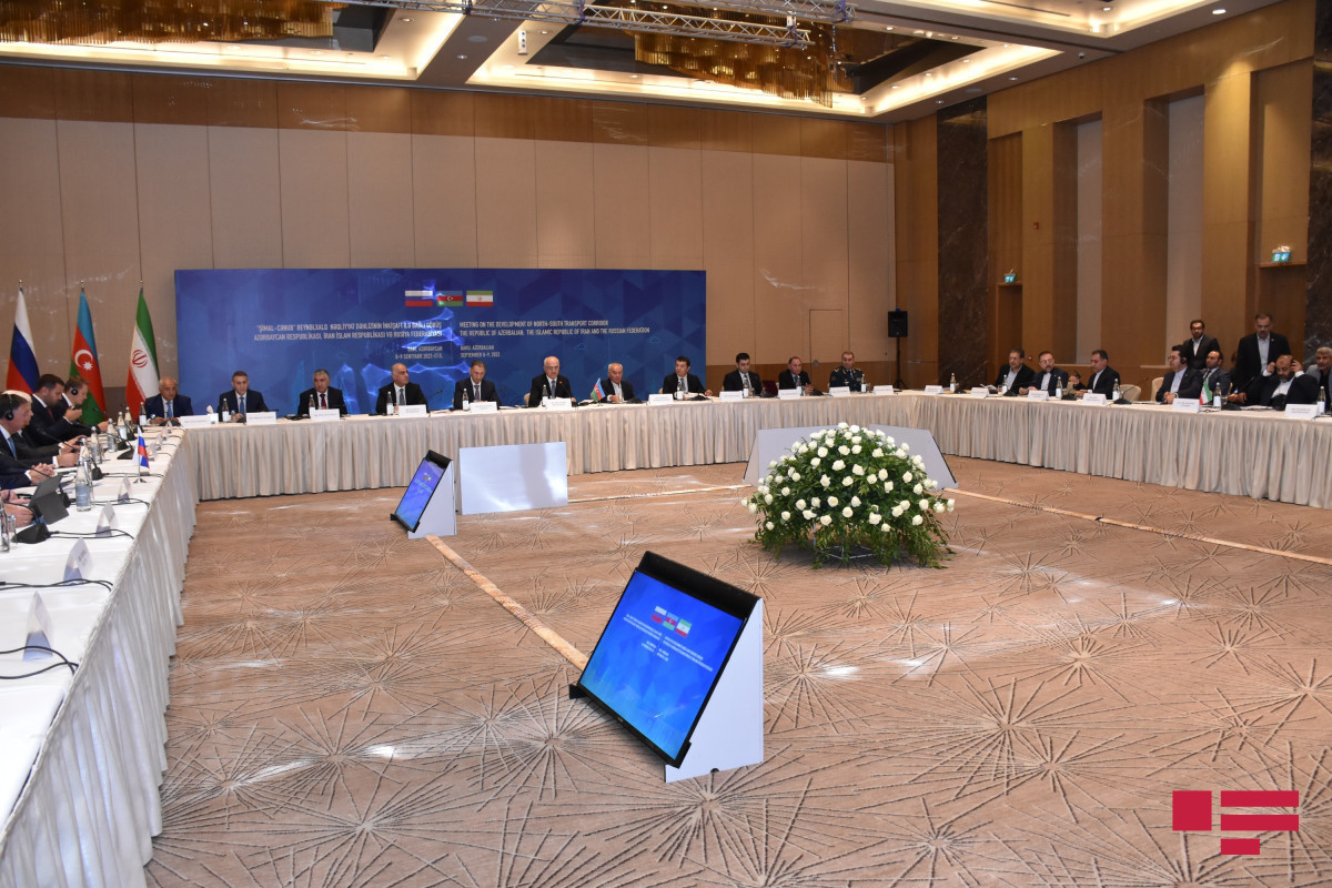 Азербайджан, Иран и Россия подписали декларацию по транспортному коридору «Север-Юг»