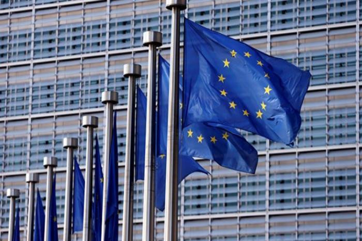 Еврокомиссия попытается восстановить независимость СМИ в Евросоюзе