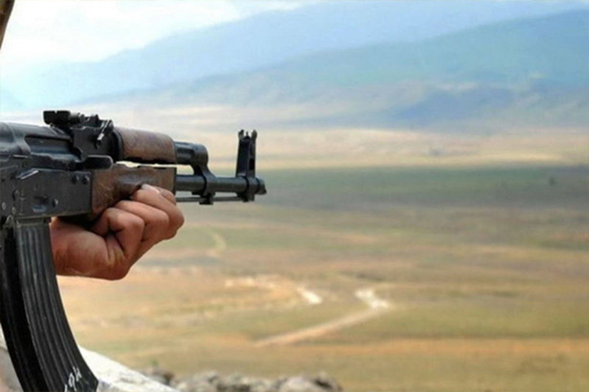 ВС Армении продолжают обстреливать позиции азербайджанской армии