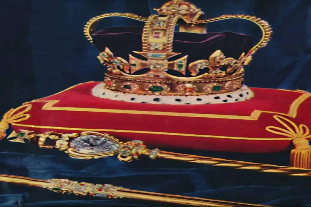 ЮАР требует от британской королевской семьи вернуть алмаз - он сейчас на крышке гроба Елизаветы II 