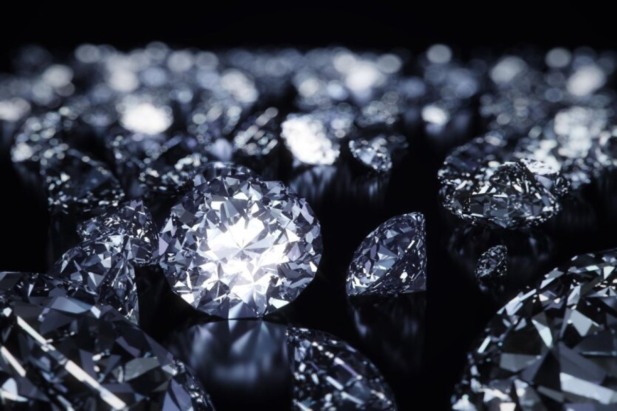Bloomberg: Россия тайно продает алмазы в обход санкций