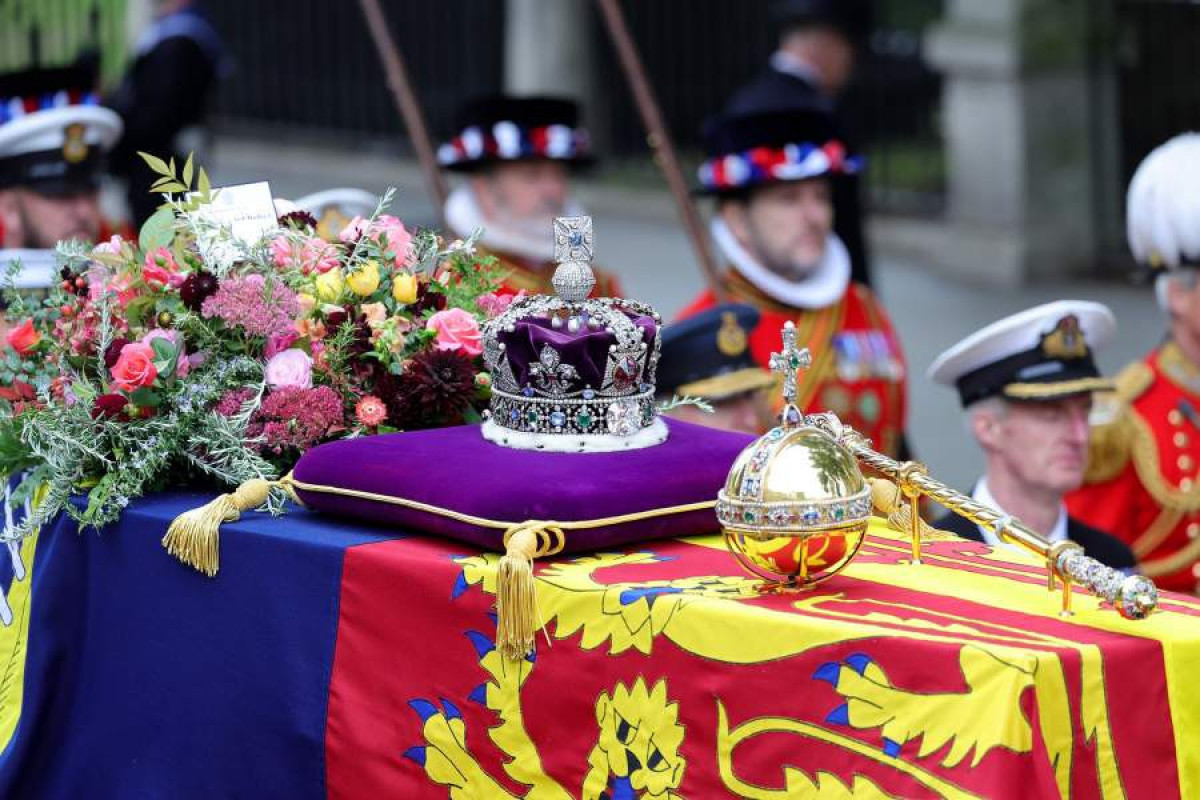 Королеву Елизавету II похоронили