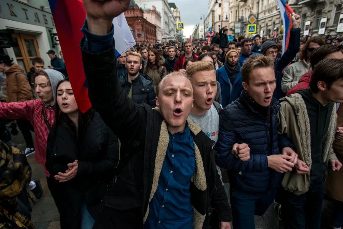 В российских городах проходят акции протеста против частичной мобилизации-ВИДЕО 