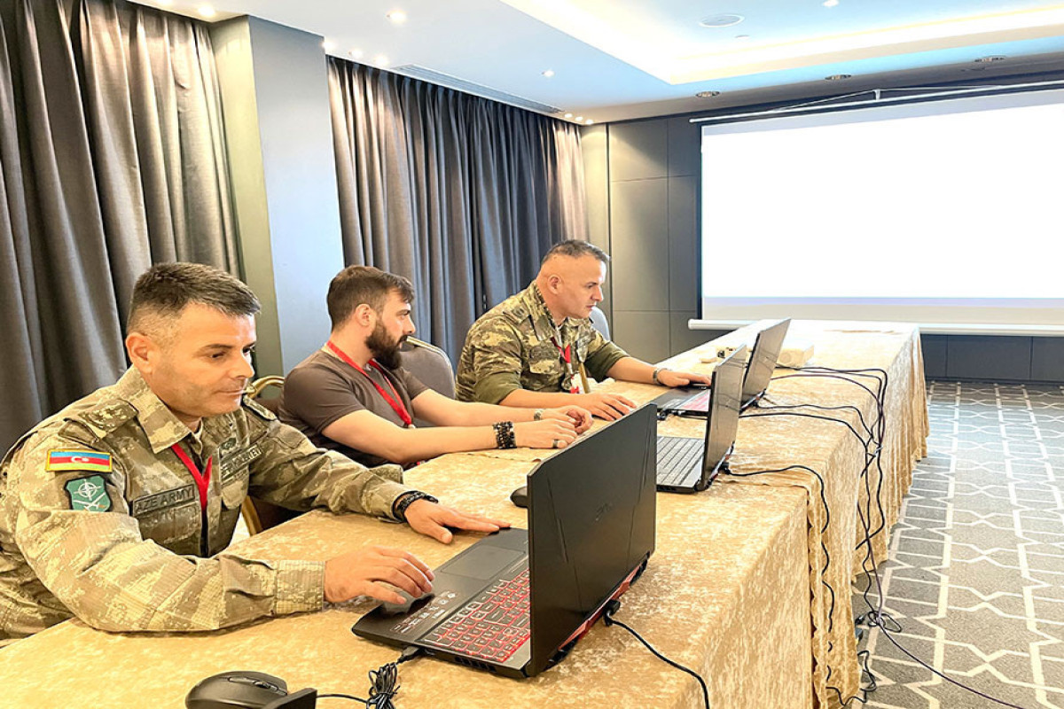 Инструкторы НАТО прибыли в Баку для организации военных курсов