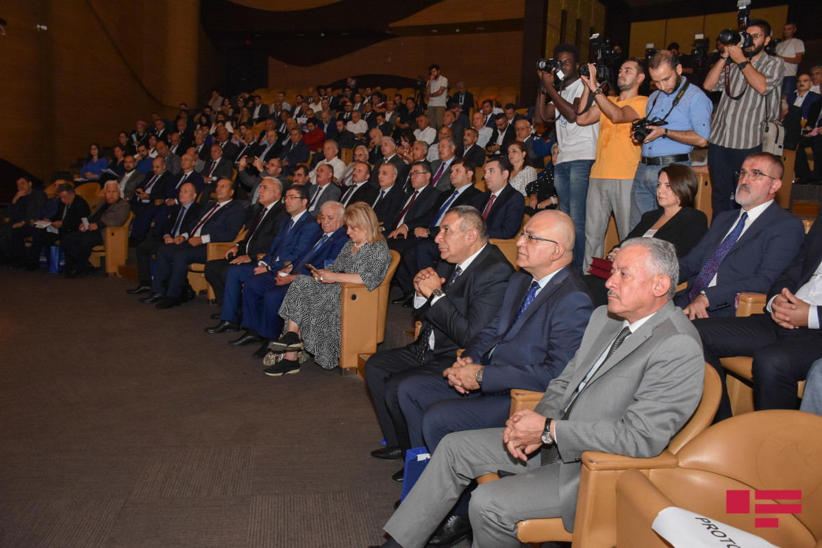 В Баку состоялся VIII съезд журналистов-ФОТО -ОБНОВЛЕНО-3 